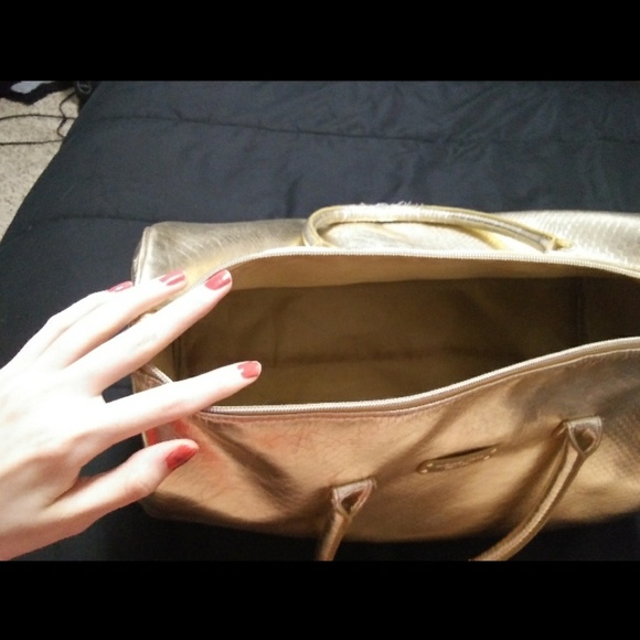 Michael Kors metallic gold handbag - Picture 4 of 4